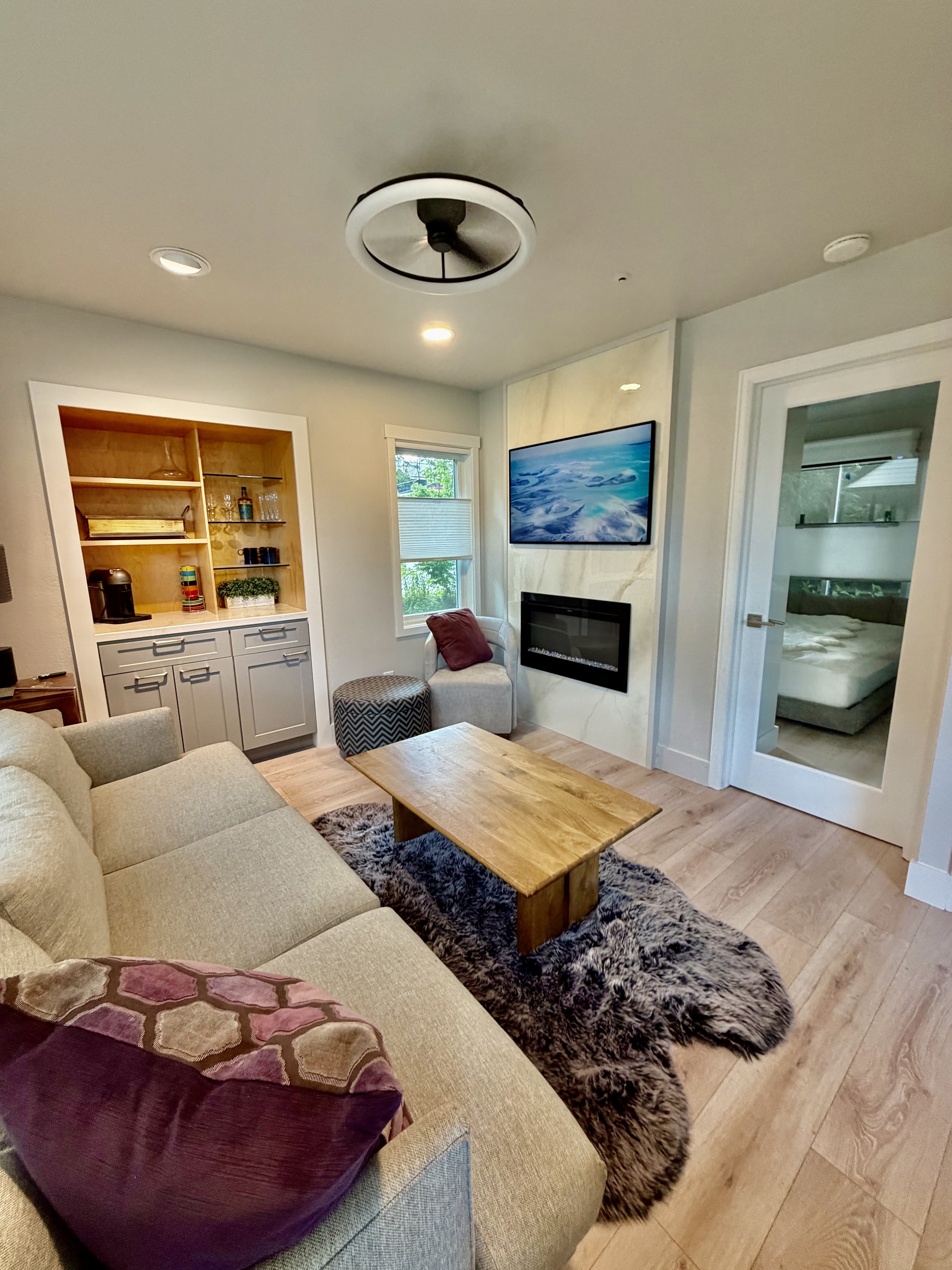 2113 Walnut Street